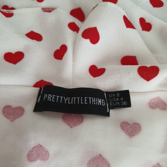 Prettylittlething Heart Print Wrap Dress - Picture 4 of 6